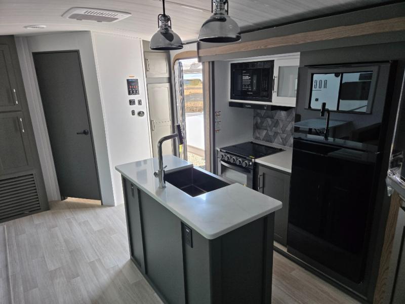 2025 Keystone Bullet (East) 330BKQ, $ 49,990