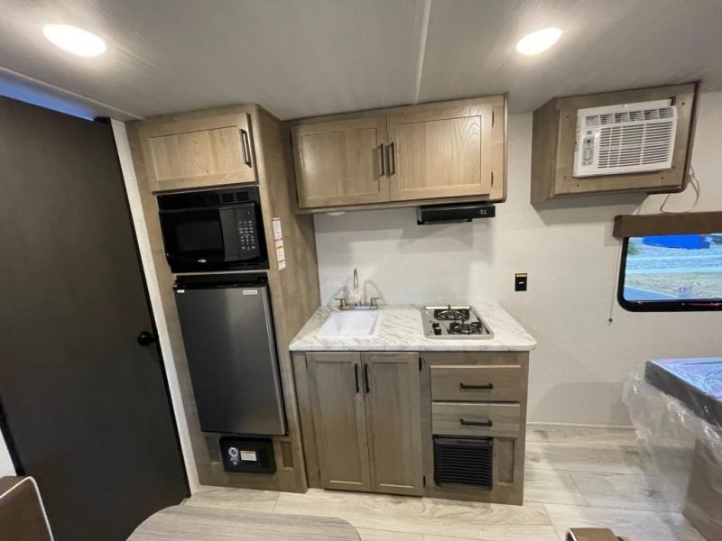 2025 Keystone Springdale Classic Single 1700FQ, $ 19,990