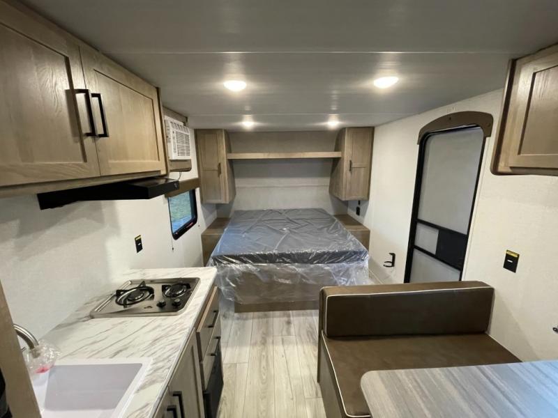 2025 Keystone Springdale Classic Single 1700FQ, $ 19,990