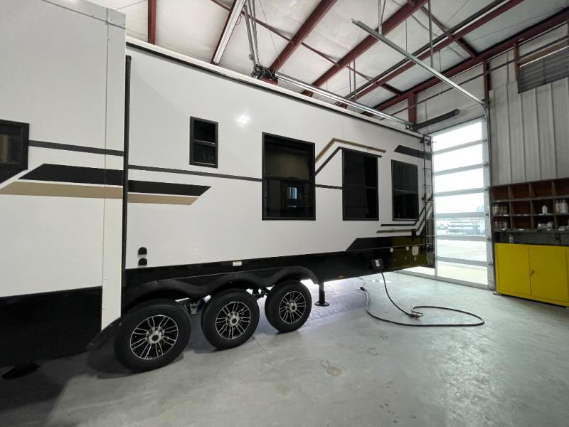 2025 Keystone Raptor 415, $ 166,240