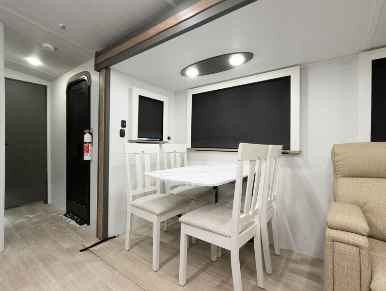 2025 Keystone Bullet Crossfire 287RLS, $ 42,990