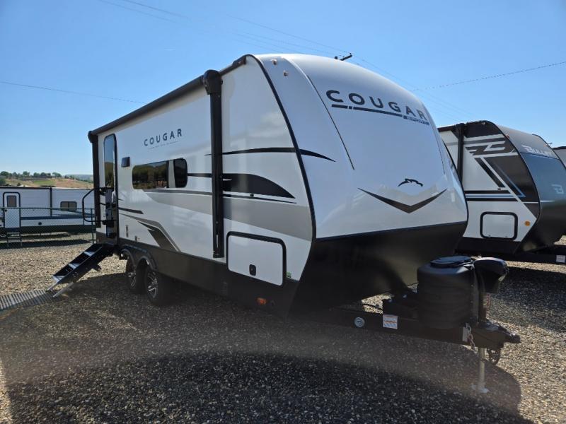 2025 Keystone Cougar Half-Ton (Travel Trailer) 190, $ 32,990