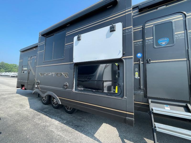 2025 Keystone Raptor 441, $ 177,985