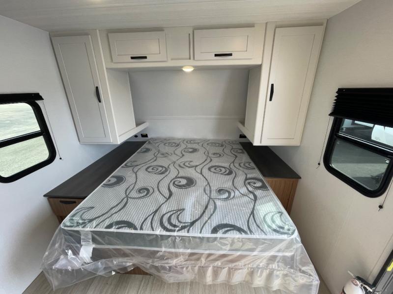 2025 Keystone Passport Classic 184RB, $ 23,990