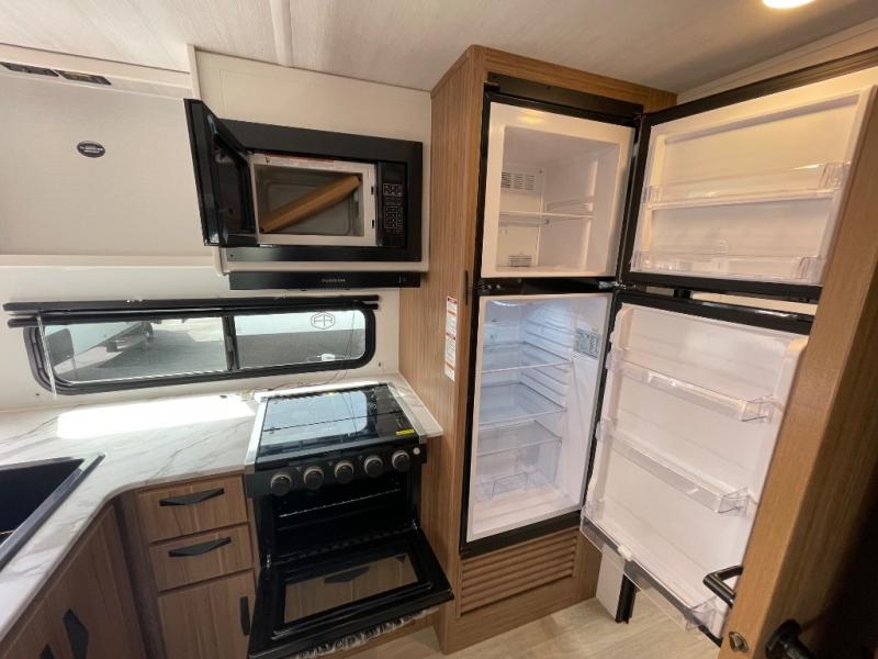 2025 Keystone Passport Classic 184RB, $ 23,990