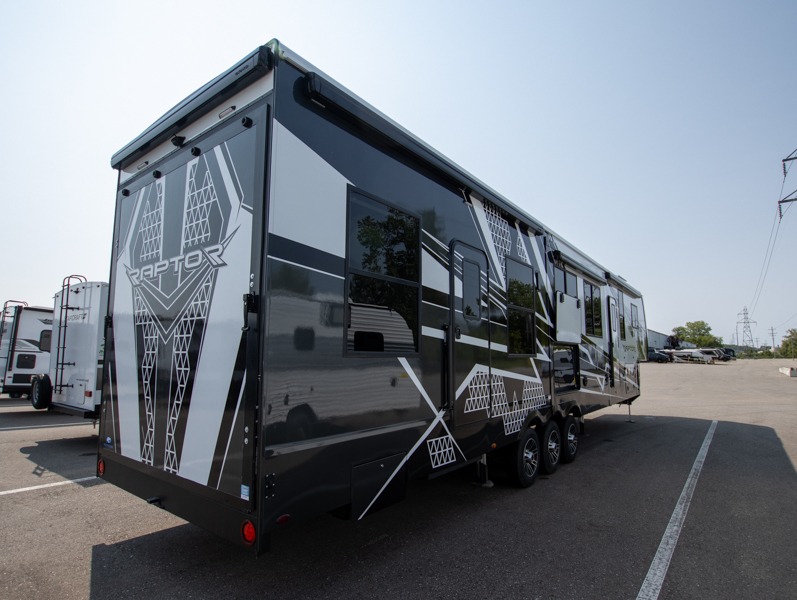 2025 Keystone Raptor 430, $ 0