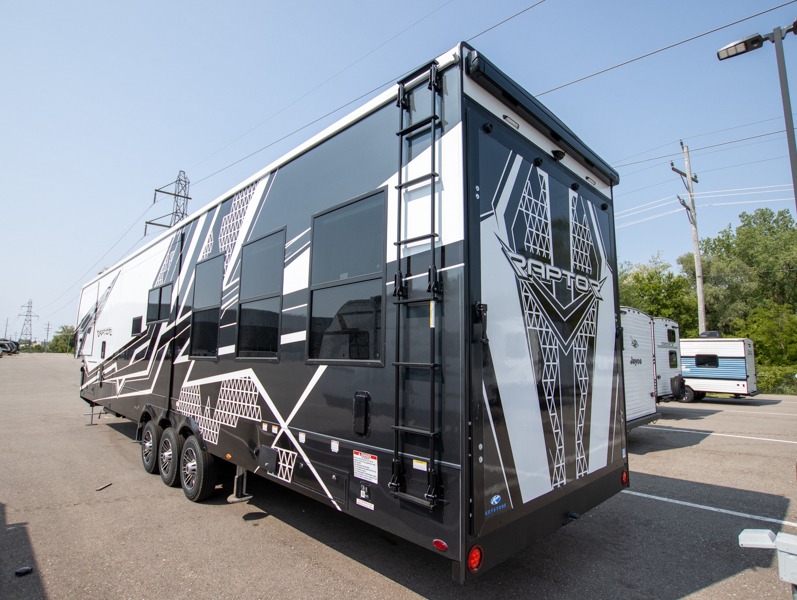 2025 Keystone Raptor 430, $ 0