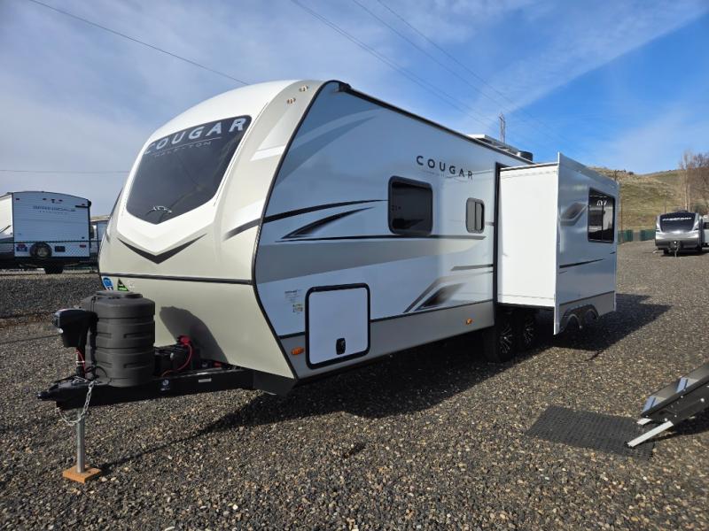 2025 Keystone Cougar Half-Ton (Travel Trailer) 25R, $ 49,990