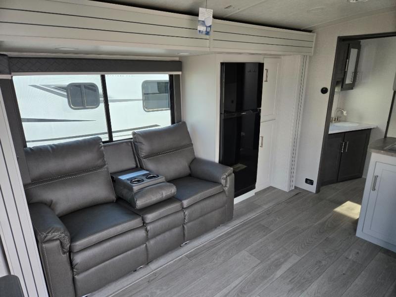 2025 Keystone Cougar Half-Ton (Travel Trailer) 25R, $ 49,990