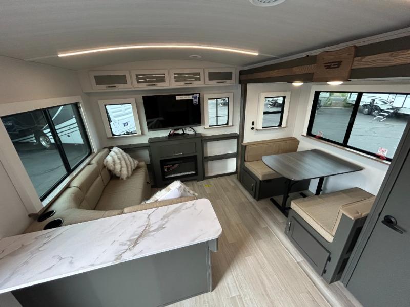 2025 Keystone Bullet Crossfire (Double-Axle - West, $ 43,990