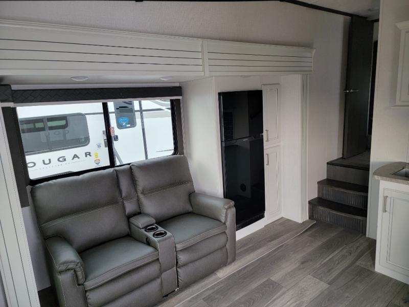 2024 Keystone Cougar Half-Ton (Fifth Wheel) 24RDS, $ 59,990
