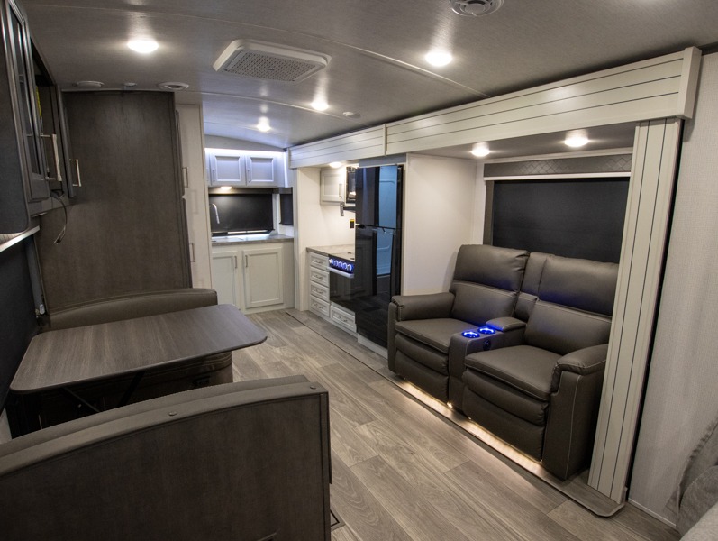2024 Keystone Cougar Half-Ton (Travel Trailer - Ea, $ 53,424