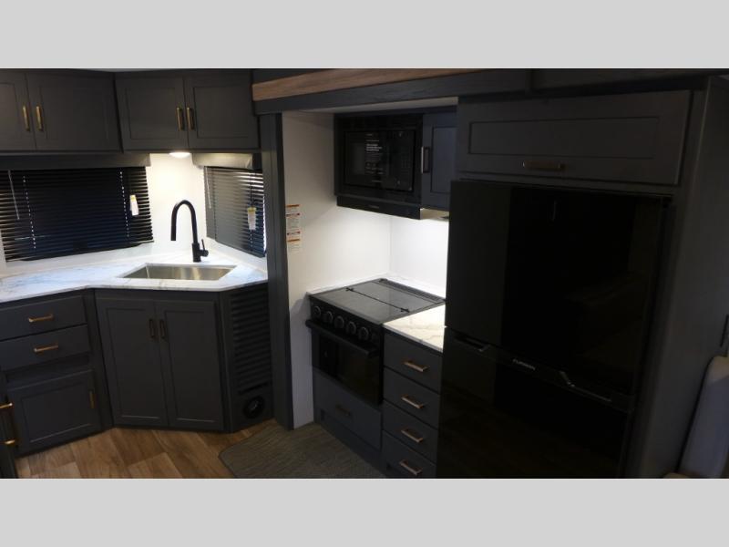 2024 Keystone Bullet Crossfire (Double Axle - East, $ 38,529