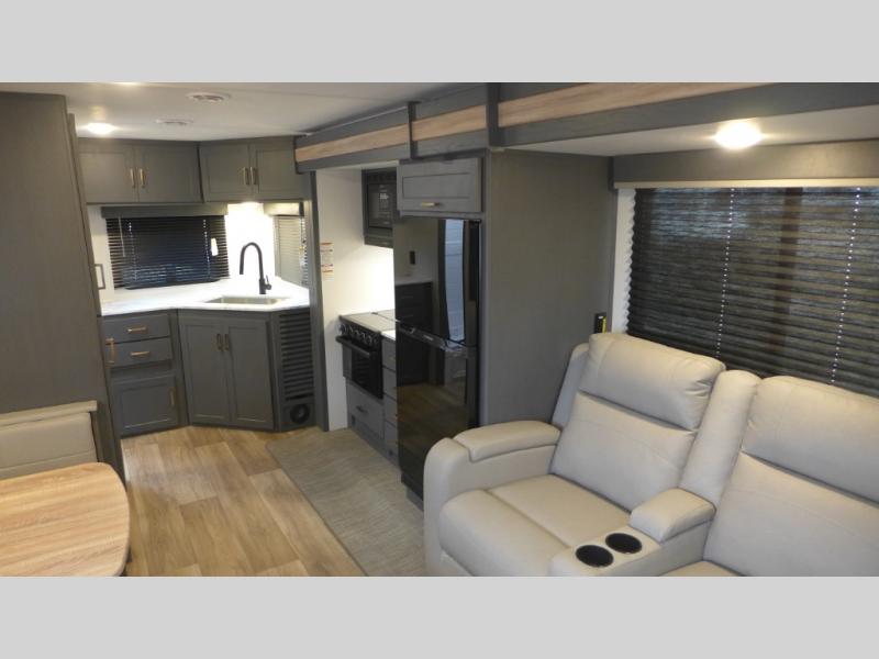 2024 Keystone Bullet Crossfire (Double Axle - East, $ 38,529