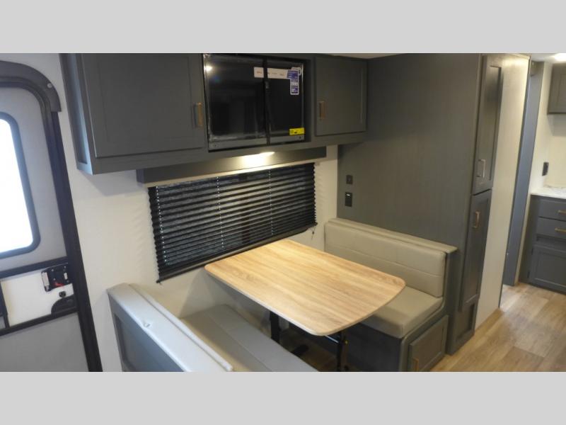 2024 Keystone Bullet Crossfire (Double Axle - East, $ 38,529