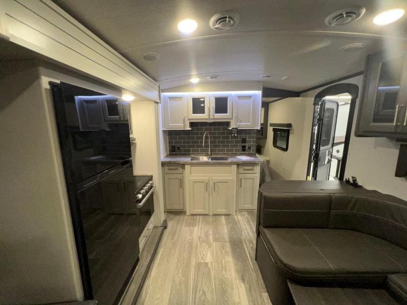 2024 Keystone Cougar Half-Ton (Travel Trailer - Ea, $ 46,990