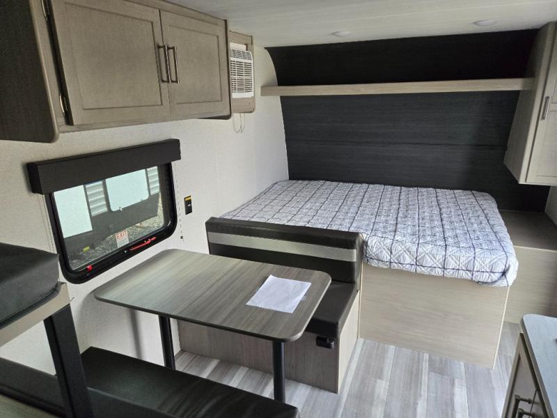 2024 Keystone Springdale Mini 1800BH, $ 18,990