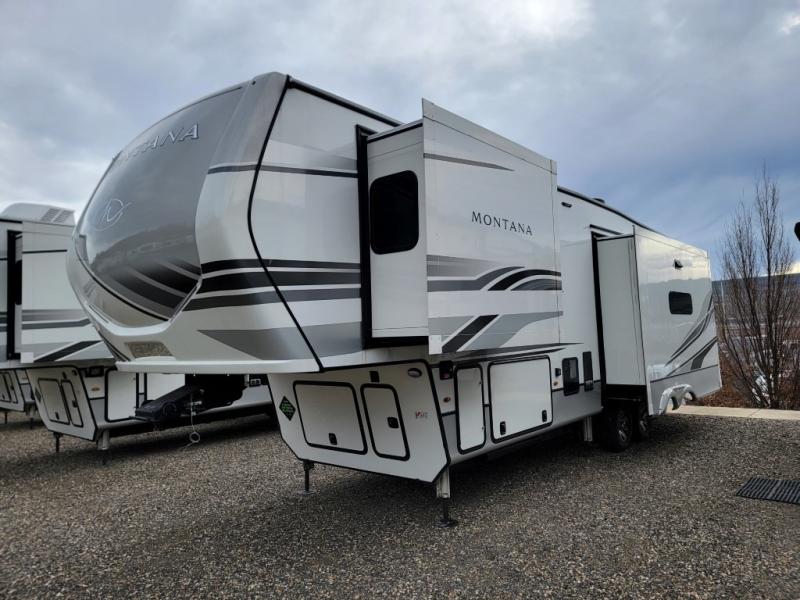 2024 Keystone Montana 3123RL, $ 79,990