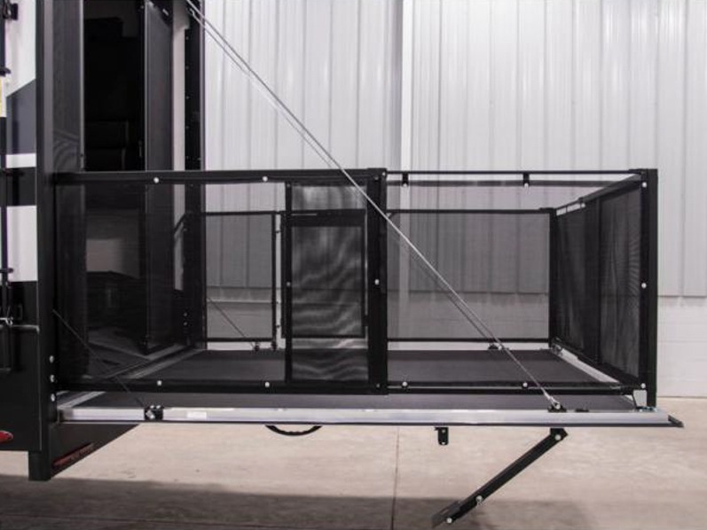 2023 Keystone Raptor 420, $ 154,150