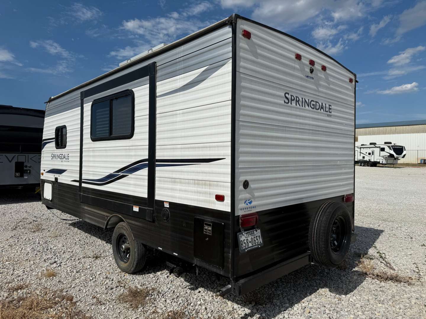 2022 Keystone Springdale Mini 1790FQ, $ 15,000