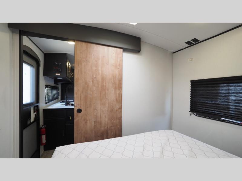 2022 Keystone Springdale (East) 282BH, $ 24,990