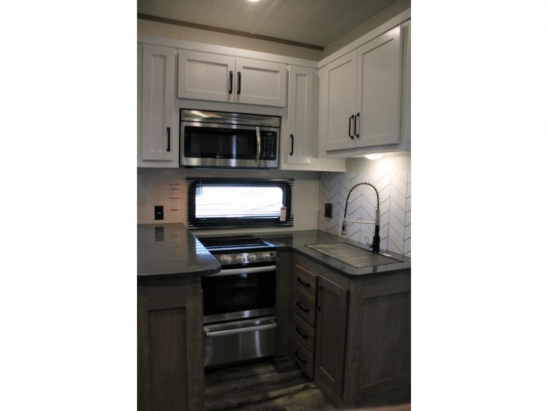 2022 Keystone Raptor 351, $ 79,990