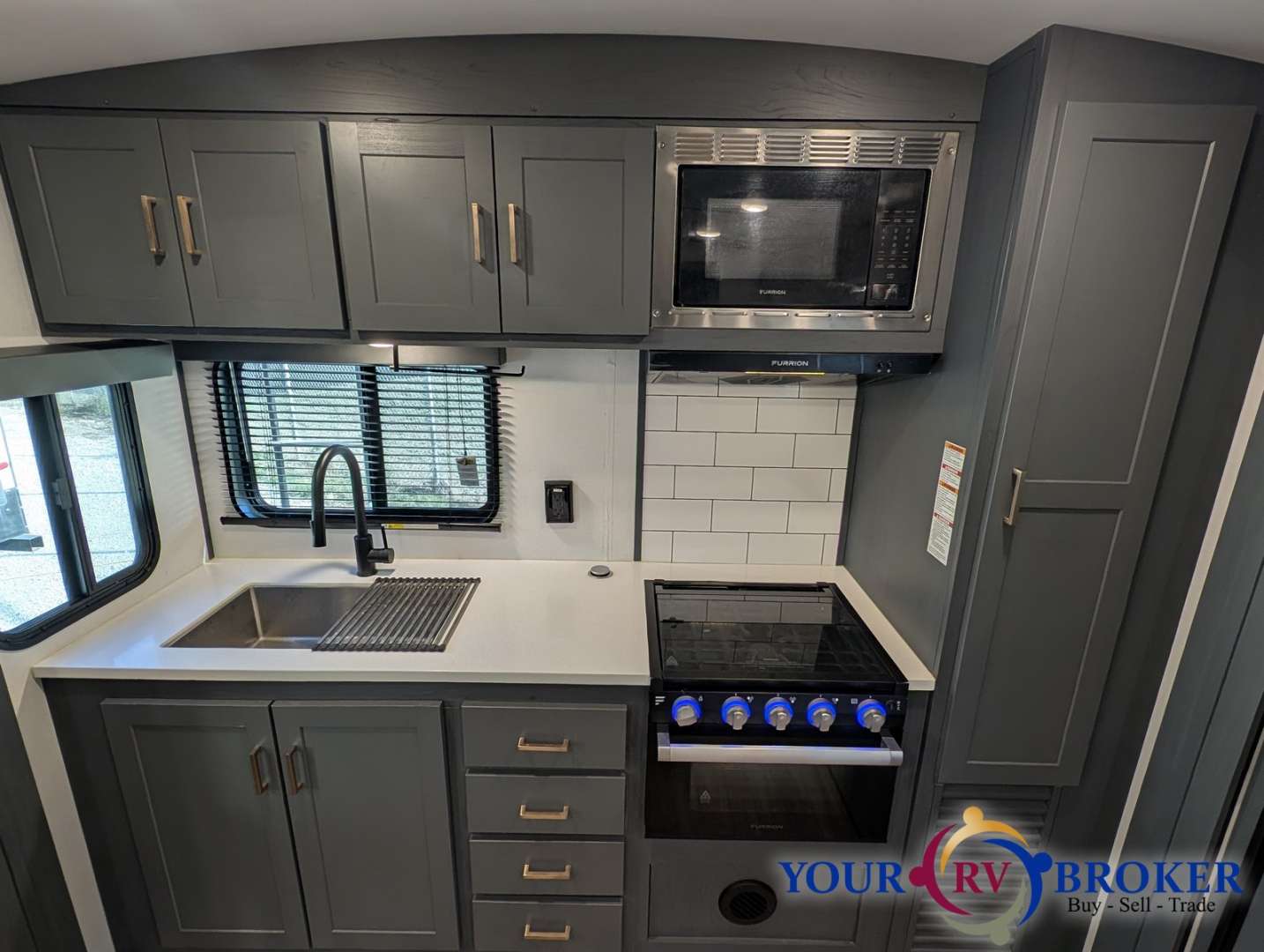 2022 Keystone Premier 25RKPR, $ 29,900