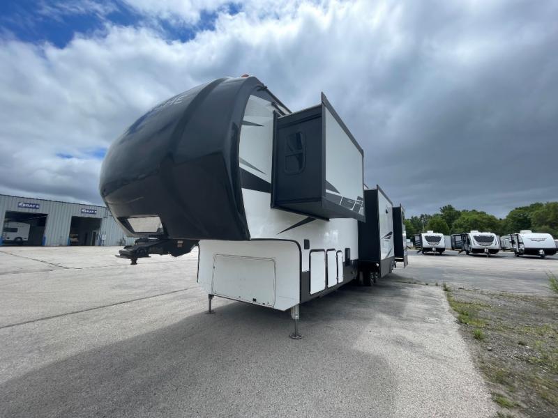 2021 Keystone Avalanche 378BH, $ 0