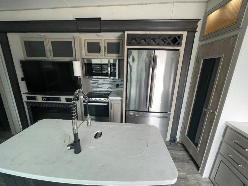 2021 Keystone Avalanche 378BH, $ 0