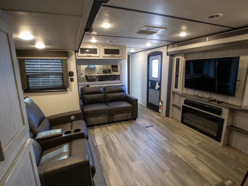 2021 Keystone Sprinter Limited (Travel Trailer) 32, $ 0