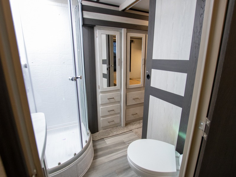 2021 Keystone Sprinter Limited (Travel Trailer) 32, $ 0