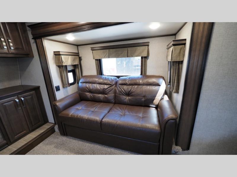 2020 Keystone Alpine 3711KP, $ 0