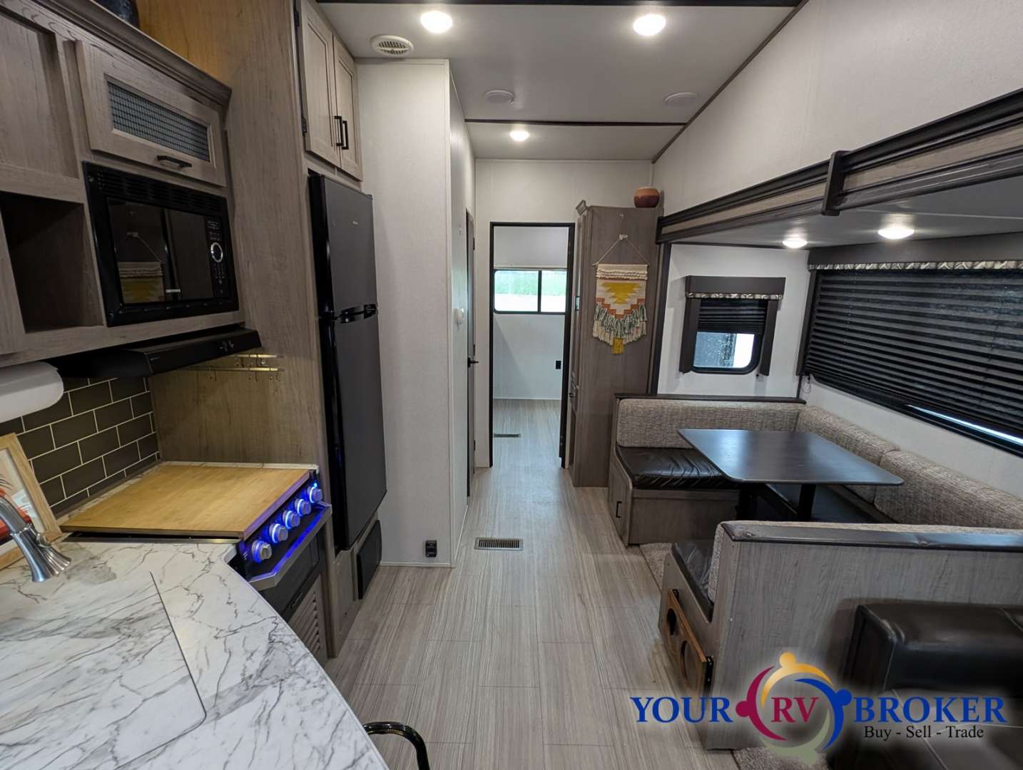 2020 Keystone Hideout (All Regions) 308BHDS, $ 32,900