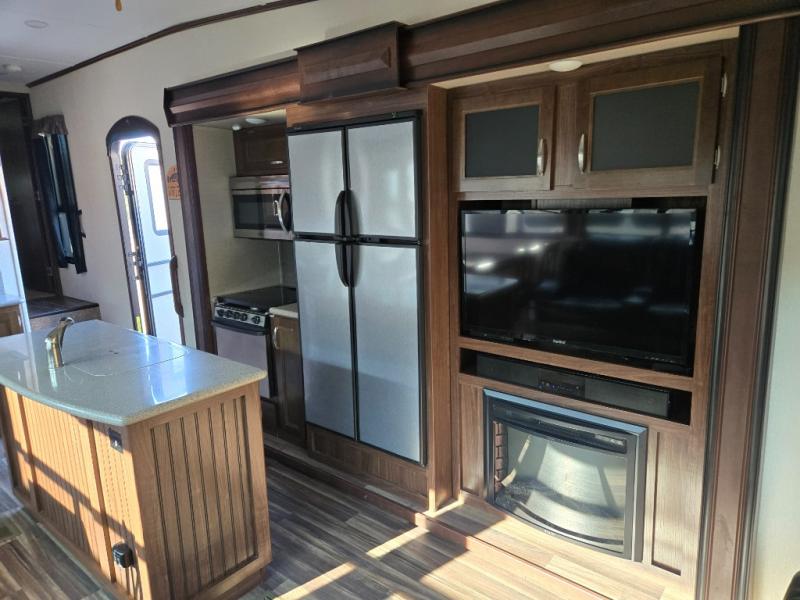 2017 Keystone Montana High Country 305RL, $ 44,990