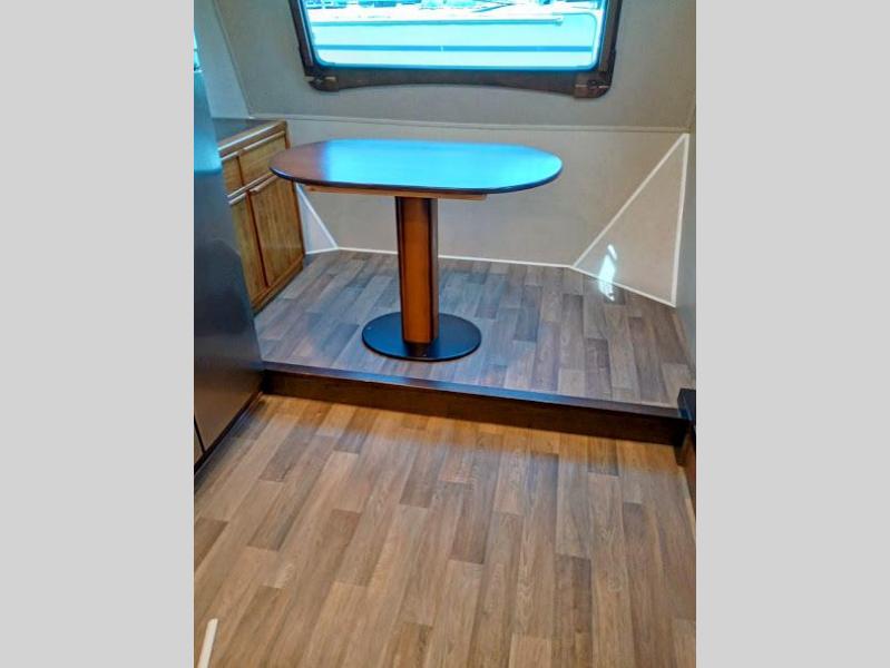 2017 Keystone Montana 3820FK, $ 36,999