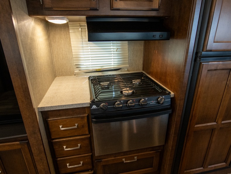 2017 Keystone Outback Diamond Super-Lite 328RL, $ 0