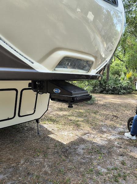 2017 Keystone Montana 3730FL, $ 38,999