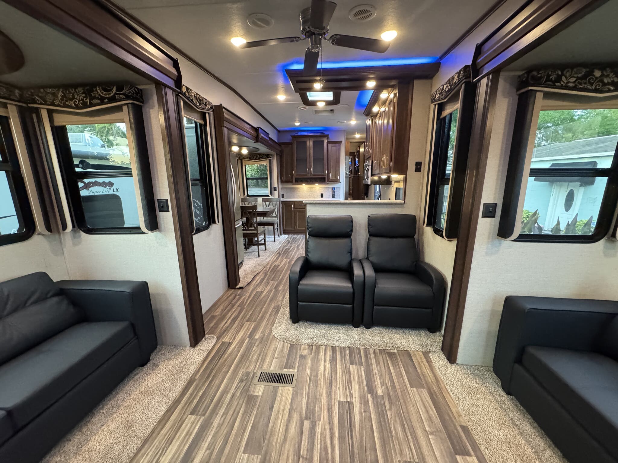 2017 Keystone Montana High Country 379RD, $ 36,000