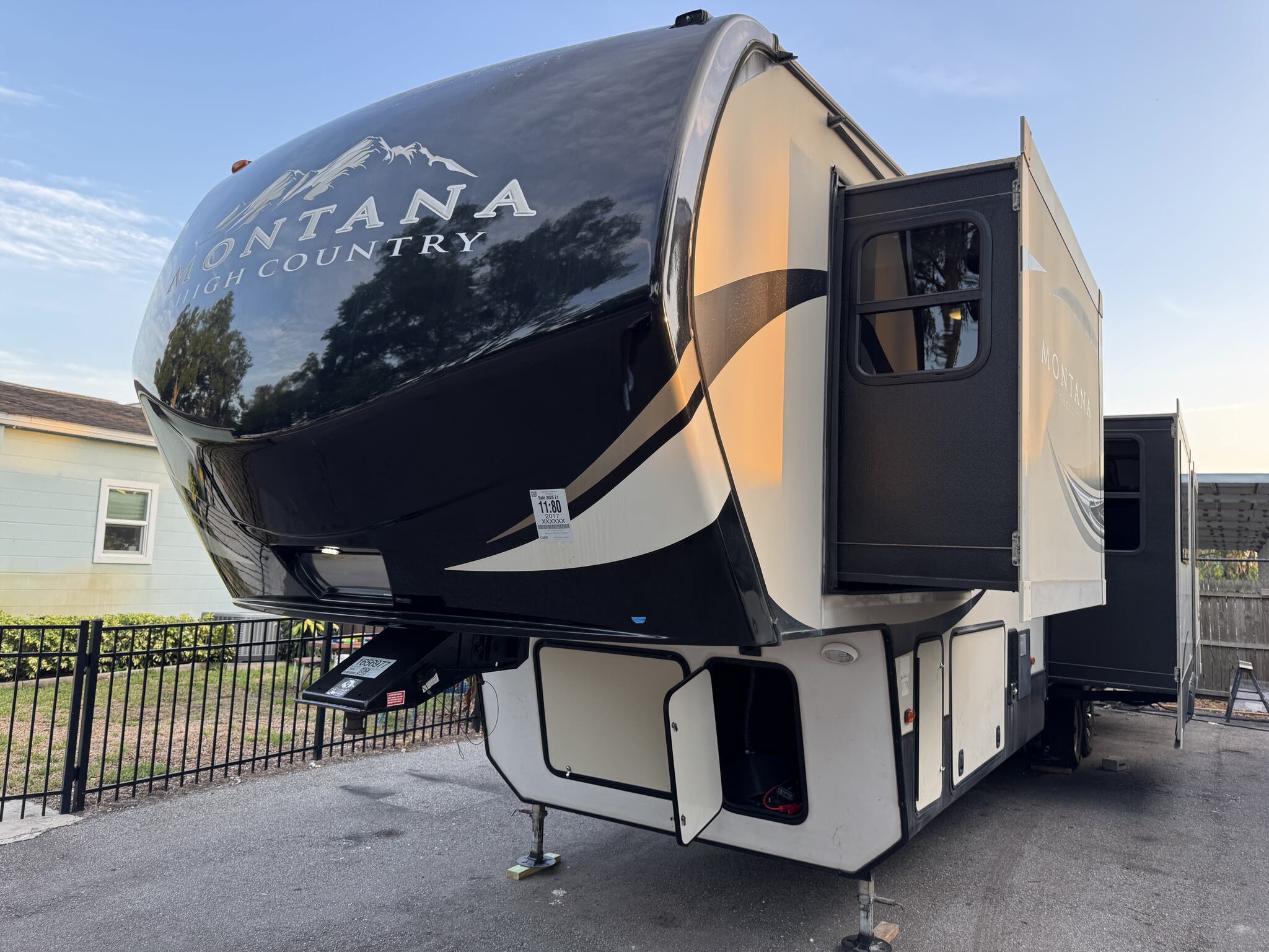 2017 Keystone Montana High Country 379RD, $ 36,000
