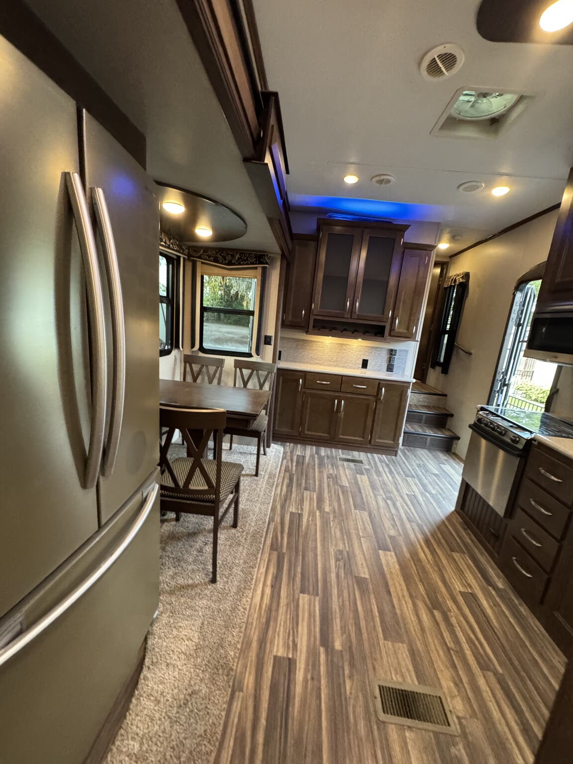 2017 Keystone Montana High Country 379RD, $ 36,000