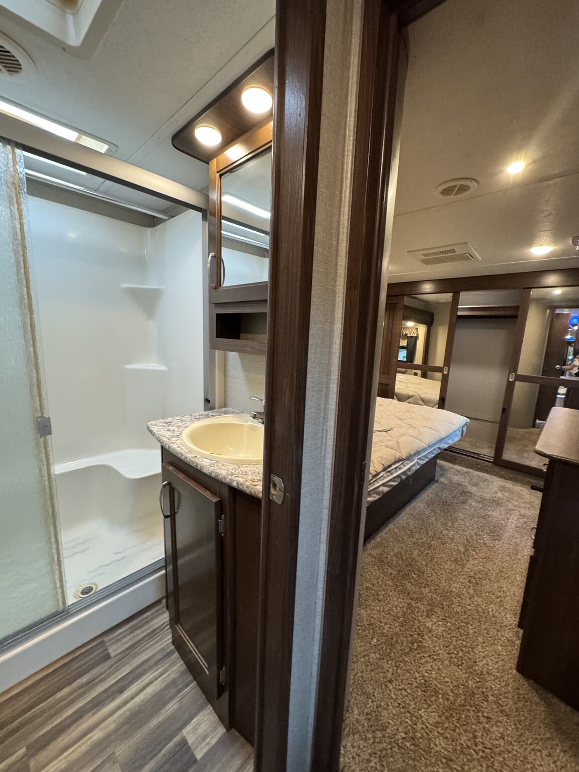 2017 Keystone Montana High Country 379RD, $ 36,000