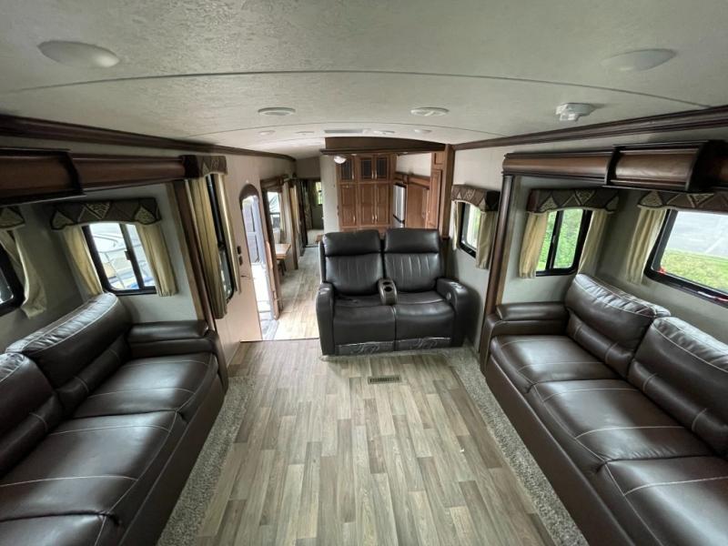 2017 Keystone Montana 3730FL, $ 64,990