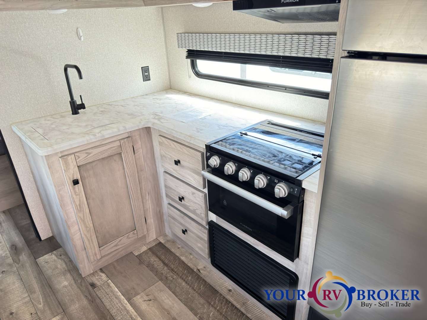 2021 KZ Connect SE C271BHKSE, $ 25,000