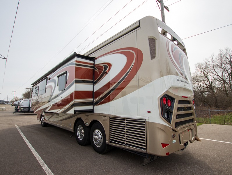 2022 Newmar Dutch Star 4081, $ 0