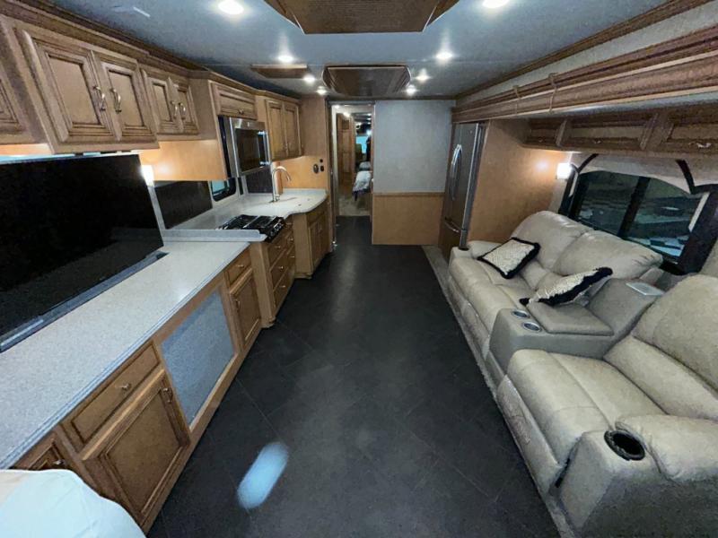 2015 Newmar Ventana LE 3849, $ 129,990