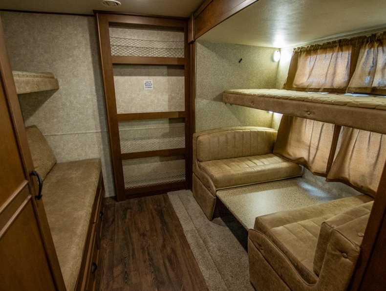 2015 Open Range Light LT308BHS, $ 0