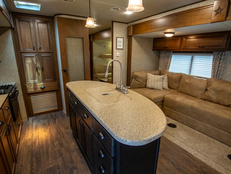 2015 Open Range Light LT308BHS, $ 0