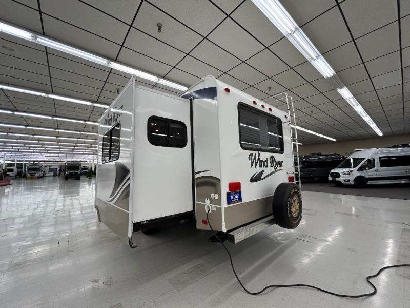 2011 Outdoors RV Wind River 270RLDS, $ 22,990