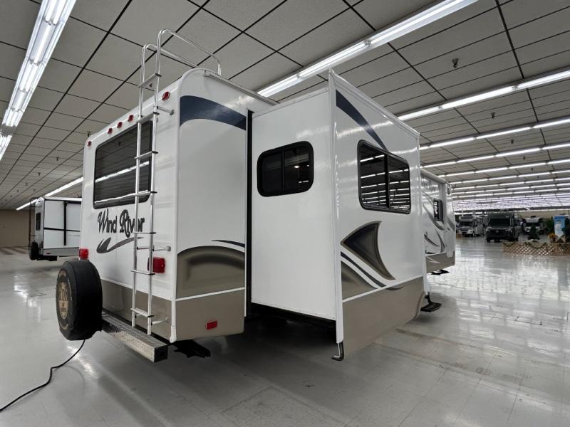 2011 Outdoors RV Wind River 270RLDS, $ 22,990