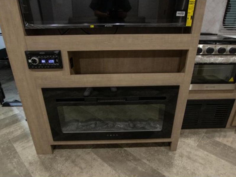 2023 Palomino SolAire Ultra Lite 242 RBS, $ 28,990